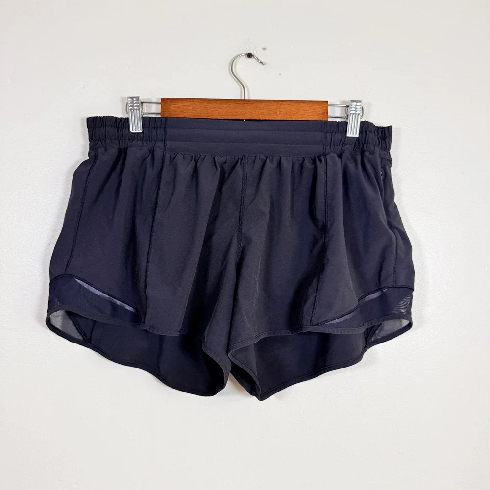 Lululemon Hotty Hot II Tall Mesh Panel Running Shorts Size 14 Black
